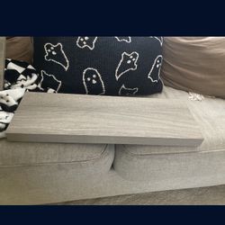 2 Floating Wall Shelves 