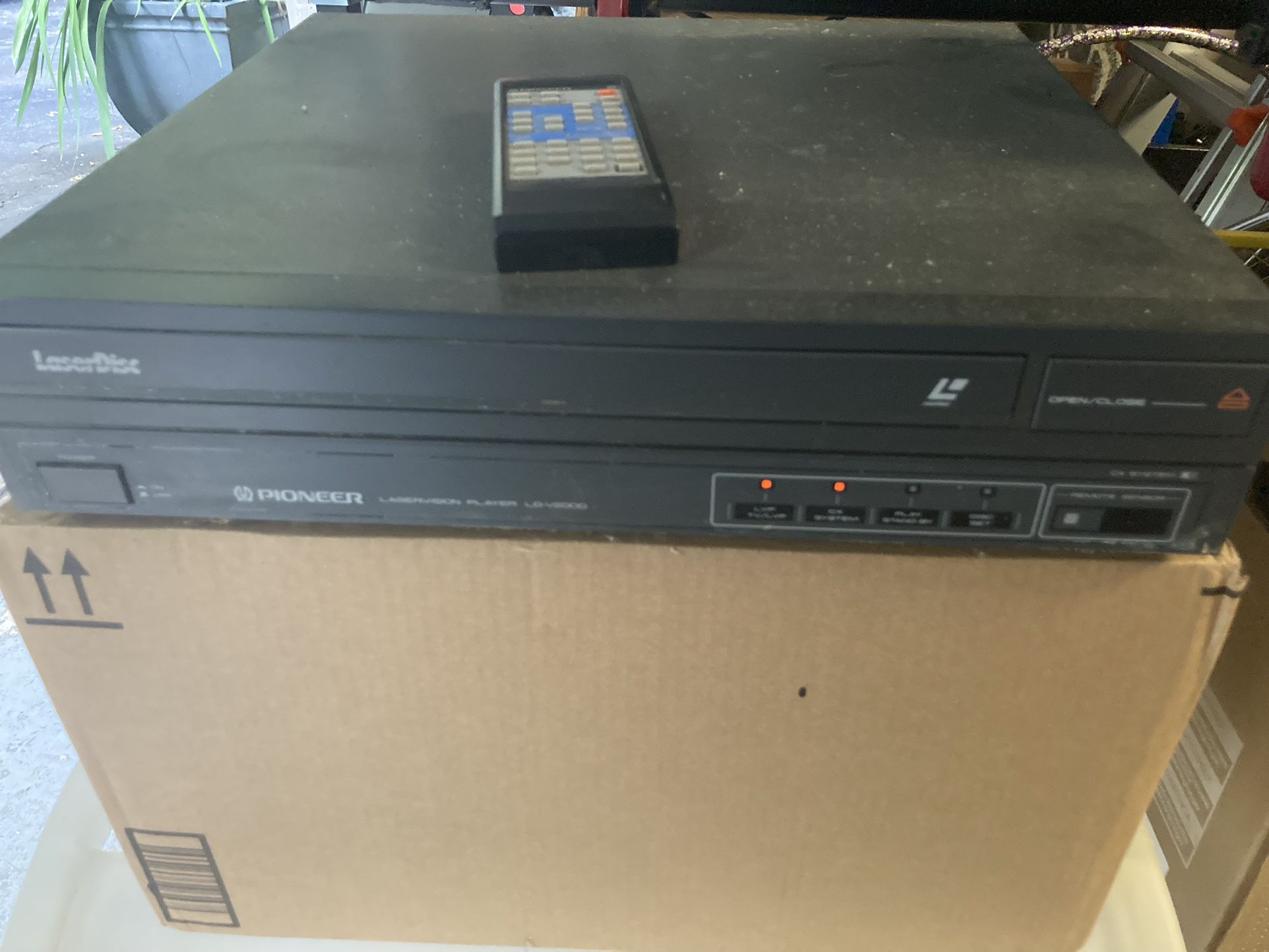 Pioneer Laserdisc Player LD-V2000