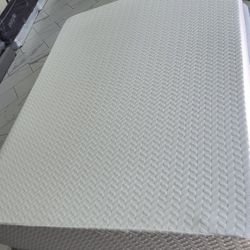 Queen Sizes Mattress And Box Spring 