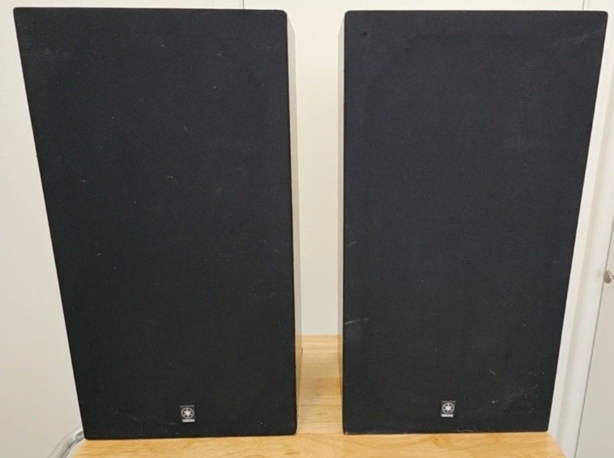 Yamaha NS-4 Speakers
