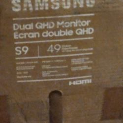 Samsung Dual QHD Monitor 49 Inches