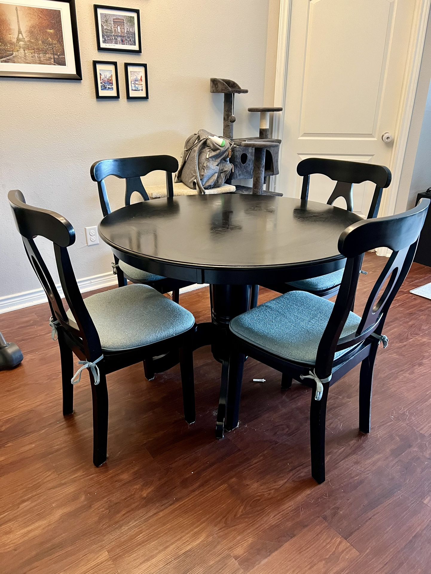 Dining Table and Chairs - Black (REDUCED PRICE)