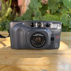 Minolta Freedom Family Zoom 35mm Point and Shoot Film Camera 