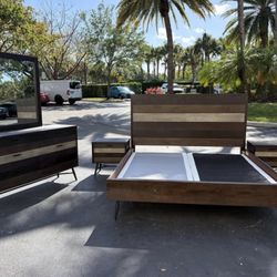 Beautiful Bedroom Set King Size Solid Wood Dark Brown Color Like New by Vietnam Furniture