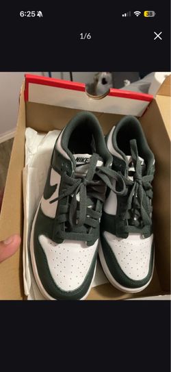 Green Nike dunk sz 5y