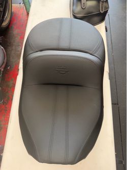 Harley Davidson road glide seat