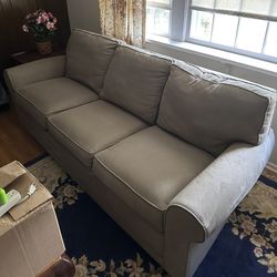 2 Raymour & Flanigan OliveColor Sofa & Queen Sleeper  Sofa