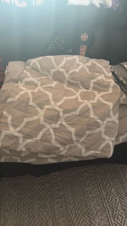 Queen size blanket Queen size blanket