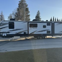 2021 Keystone Outback 340BH (Bunk House)