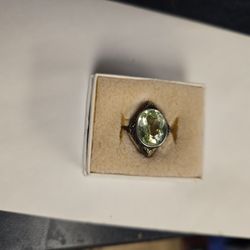 14k White Gold & Amethyst Ring