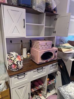 Nostalgia Electrics Pink Retro Microwave