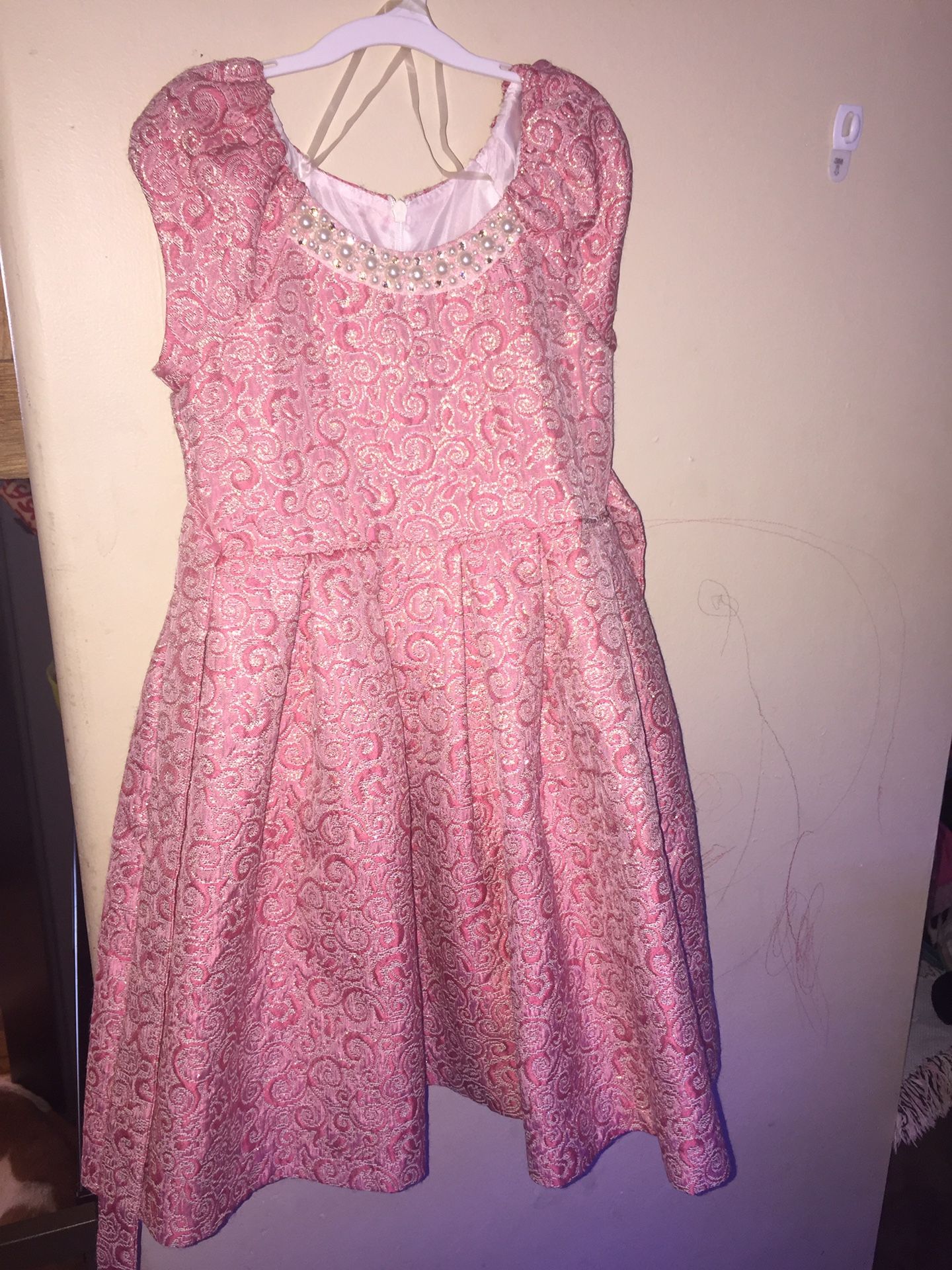 Girls 4t dress worn once beautiful for a special occasion