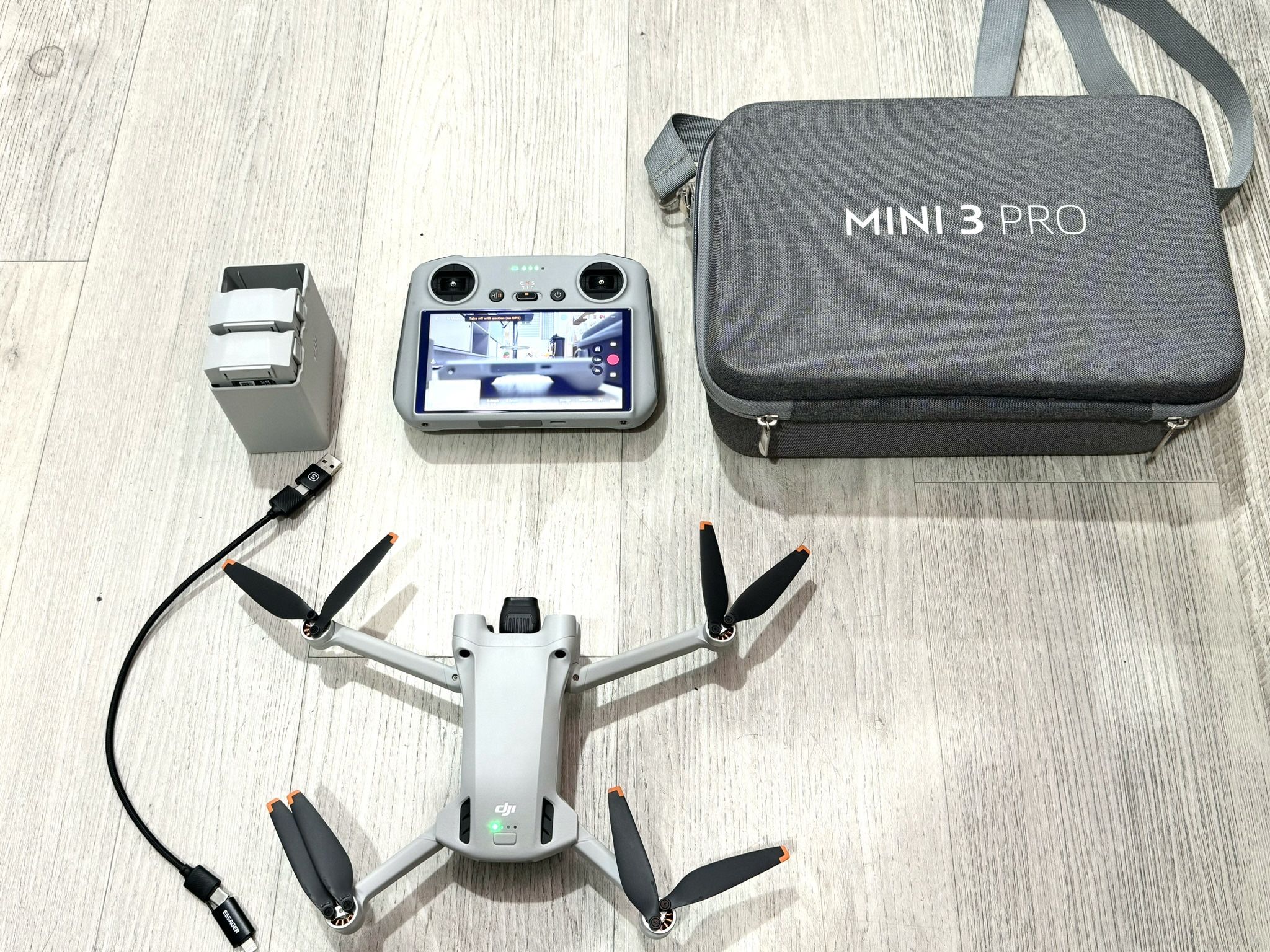 DJI Mini 3 Pro (DJI RC) Drone 