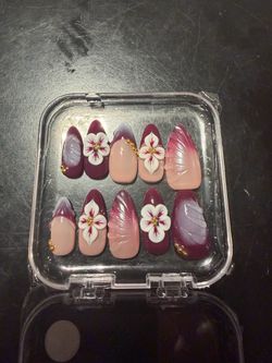 Press On Nails