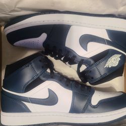 Jordan 1 Mid Armory Navy Size 9.5m