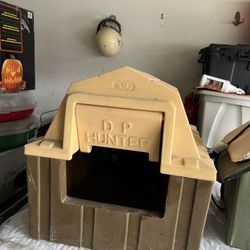 Dog House 