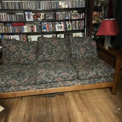 Free Mission Style Couch Lamp And Table 