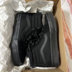 Van’s Boy’s Youth Size 1