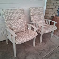 2 Large Patio Chairs With Cushions 