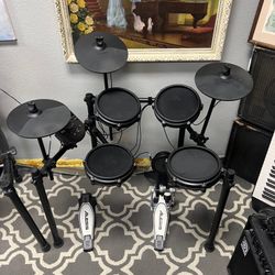 Alesis Nitro Mesh Drum Set