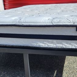 Queen Size Platform Bed Frame With Ashley Furniture Mattress Excellant Condition 