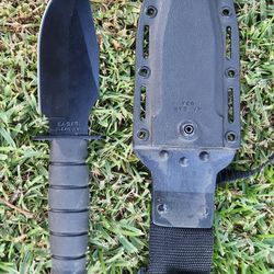 KA-BAR  1247  USA  In Great Condition 