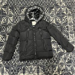 Moncler Puffer/ Moncler Montcla Short Down Jacket