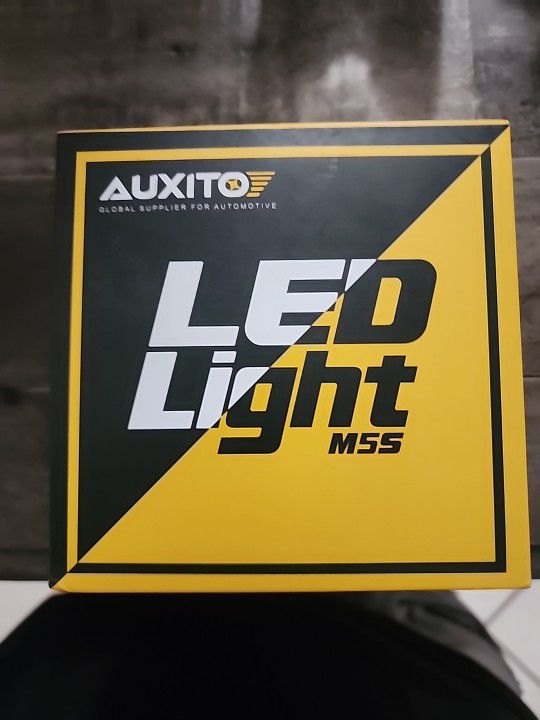 Auxito Error Free 9005 HB3 LED Headlight Bulbs Kit High Beam 
