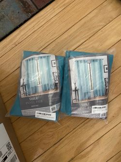 New in package curtain