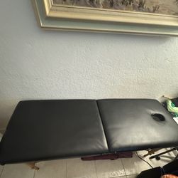 Massage Table 