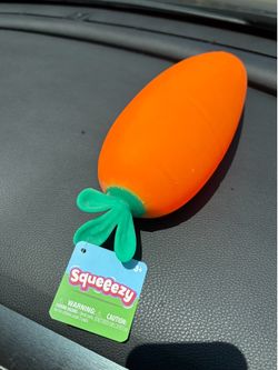 Squeezy Carrot squishy toy