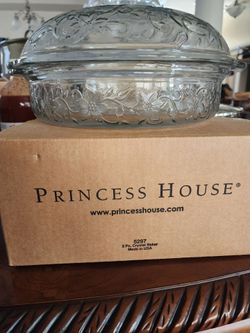 Princess House 2 piece Crystal Baker