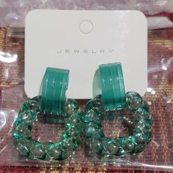 Elegant Green Hoop Stud Earrings