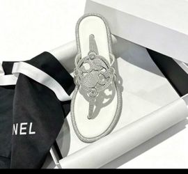 Women’s sandal
