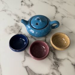 Miniature Teapot & 3 Matching Teacups – Crackle Glaze