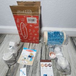 Melissa & Doug 11-Piece Brew and Serve Wooden Coffee Maker Set - Play Kitchen Accessories Pretend Play Kitchen Accessories Kids Coffee Maker Set for G