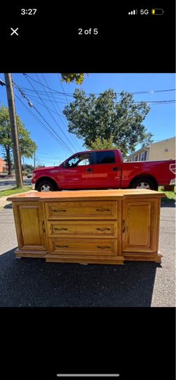 Vintage honey oak triple dresser/buffet