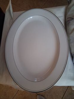 Oval serving dish. China ware