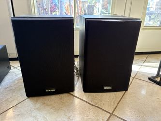 Yamaha NS-A526 Speakers
