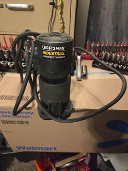 Craftsman Industrial Corded compact laminate trimmer / small router