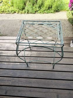 Vintage Green Metal Patio Side Table/Plant Stand with Lattice Top