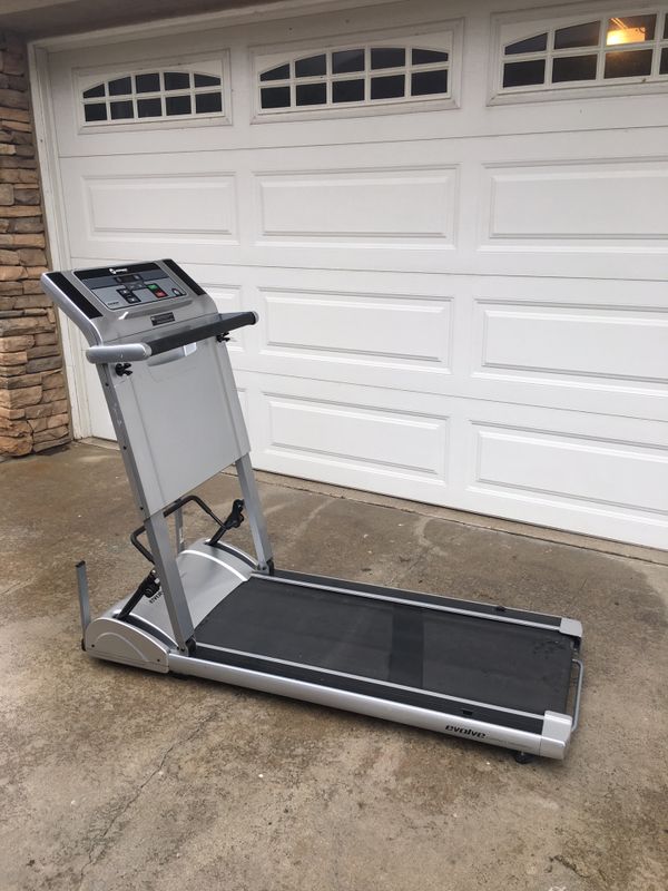 Horizon Evolve compact treadmill for Sale in Highland, CA OfferUp
