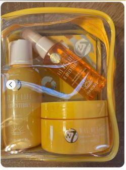 NEW W7 Way of Life Be Adventurous Body Care Gift Set + Bag