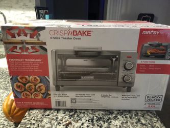 BLACK+DECKER 4-Slice Toaster Oven, TO1745SSG, Even Toast, 4 Cooking Functions Bake, Broil, Toast and Keep Warm, Removable Crumb Tray, Timer
