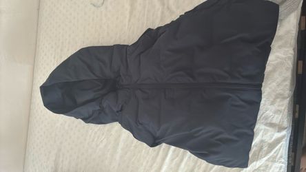 Uniqlo Dark Blue Puffer Medium