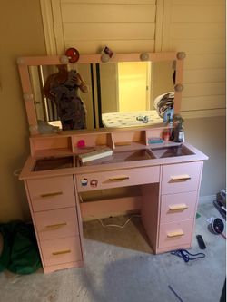 Pink Vanity Desk with Lighted Mirror and Stool