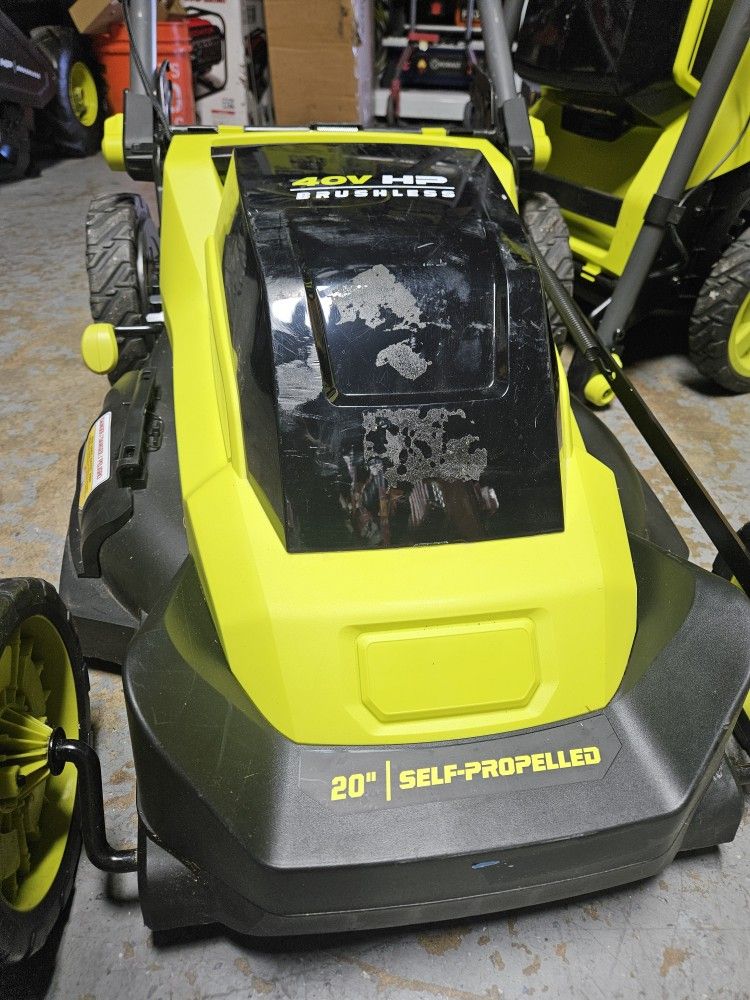 RYOBI 40V HP BRUSHLESS CORDLESS 20IN SELF PROPELLED LANW MOWER NO BAG