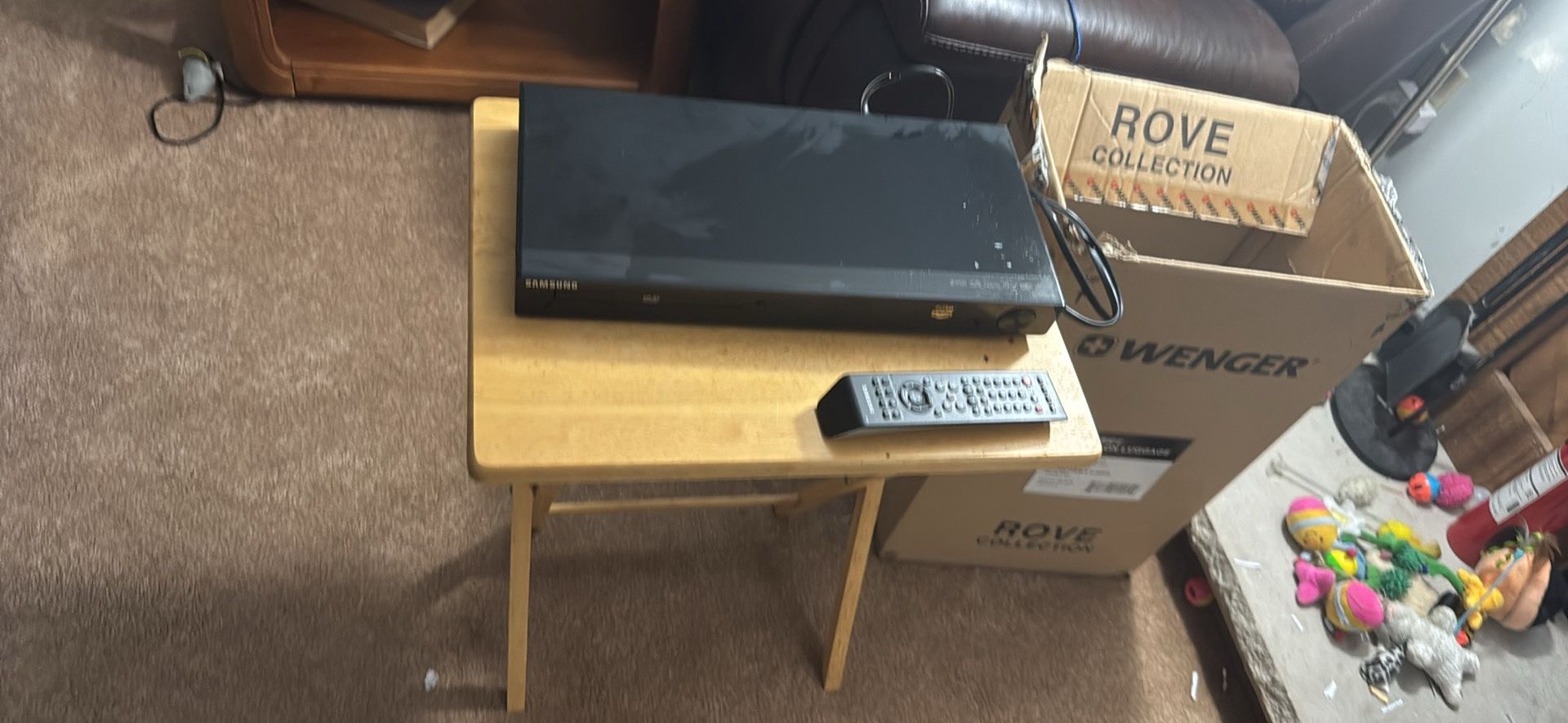 Samsung 1080P8/XAA  DVD Player HDMI Full HD