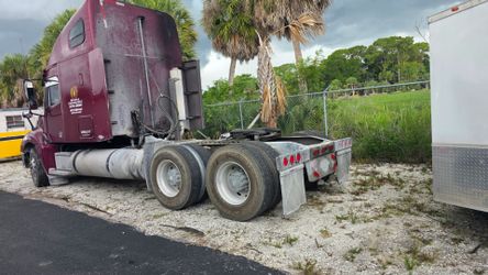 2005 Freightliner  Columbia