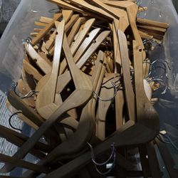 Wood Hangers 25 Pcs